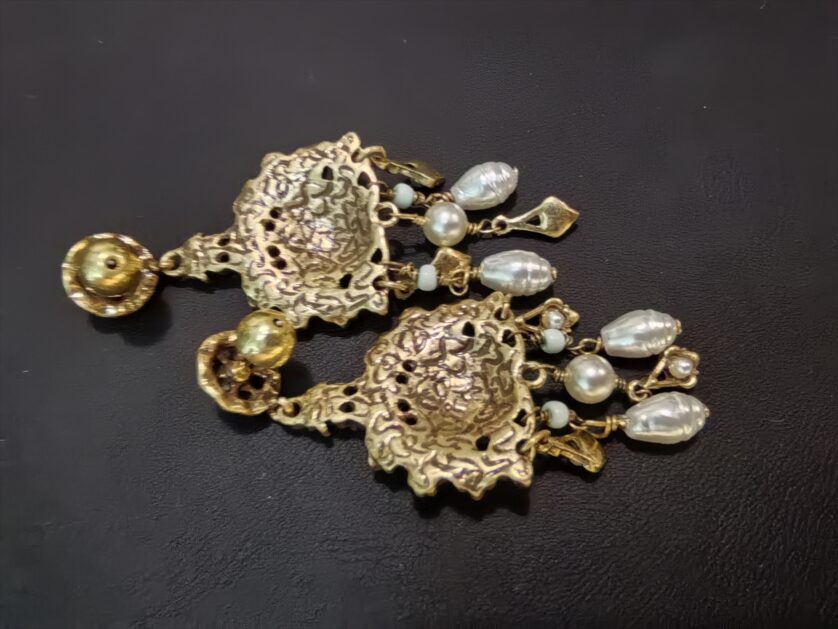 Earring four - Image 4