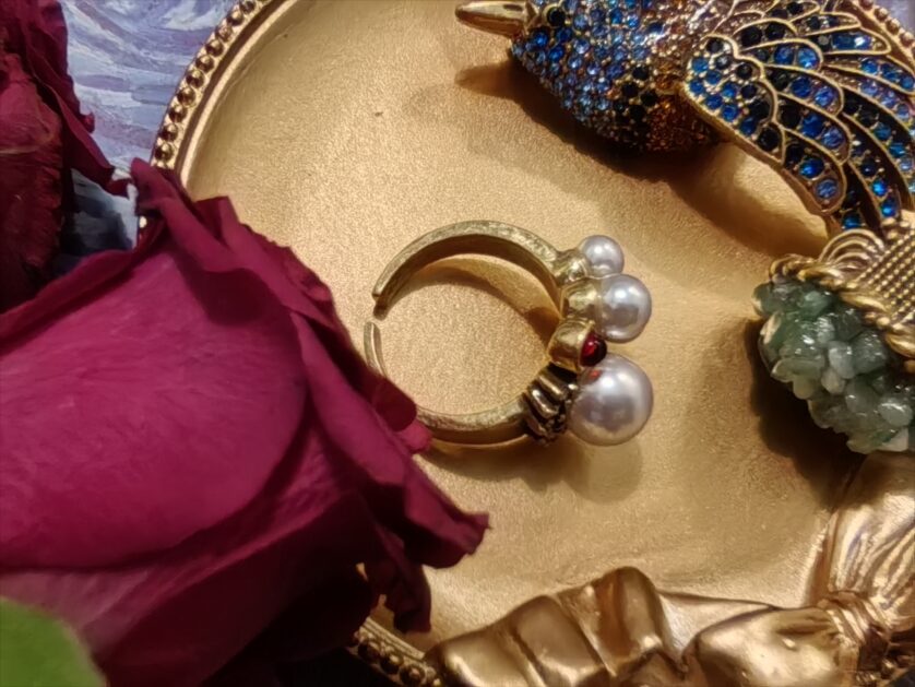 Colorful Rhinestones Round Beads Ring - 图片 3